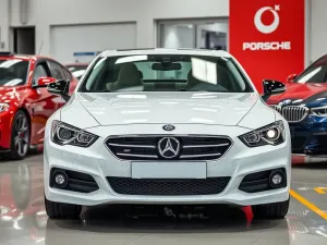 Dlaczego warto okleić samochód firmowy